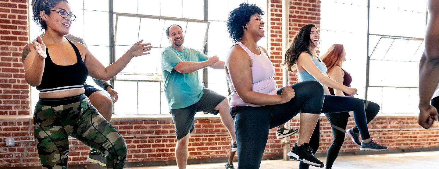 Zumba: fizička aktivnost koja aktivira celo telo za svako starosno doba  