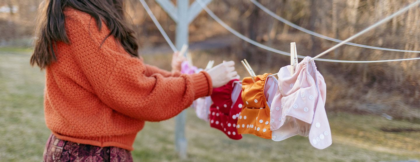 Presvlačenje bebe platnenim pelenama: Najvažnije činjenice i pitanja 