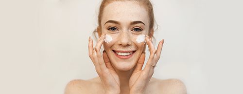 Retinol i vitamin C: zašto ih koristiti zajedno u kombinaciji